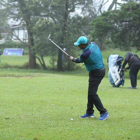 Отель Nuwara Eliya Golf Club Экстерьер фото