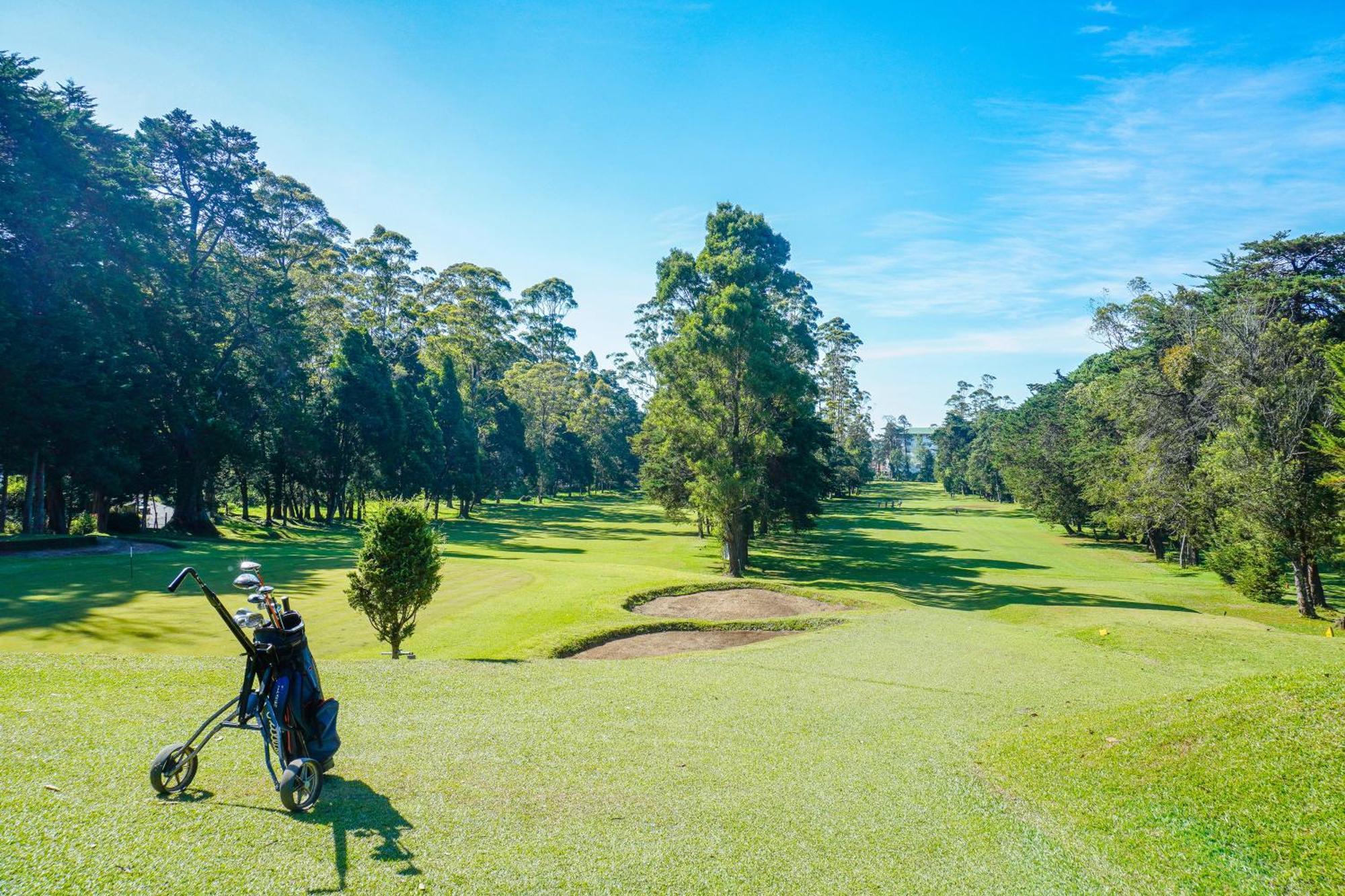Отель Nuwara Eliya Golf Club Экстерьер фото